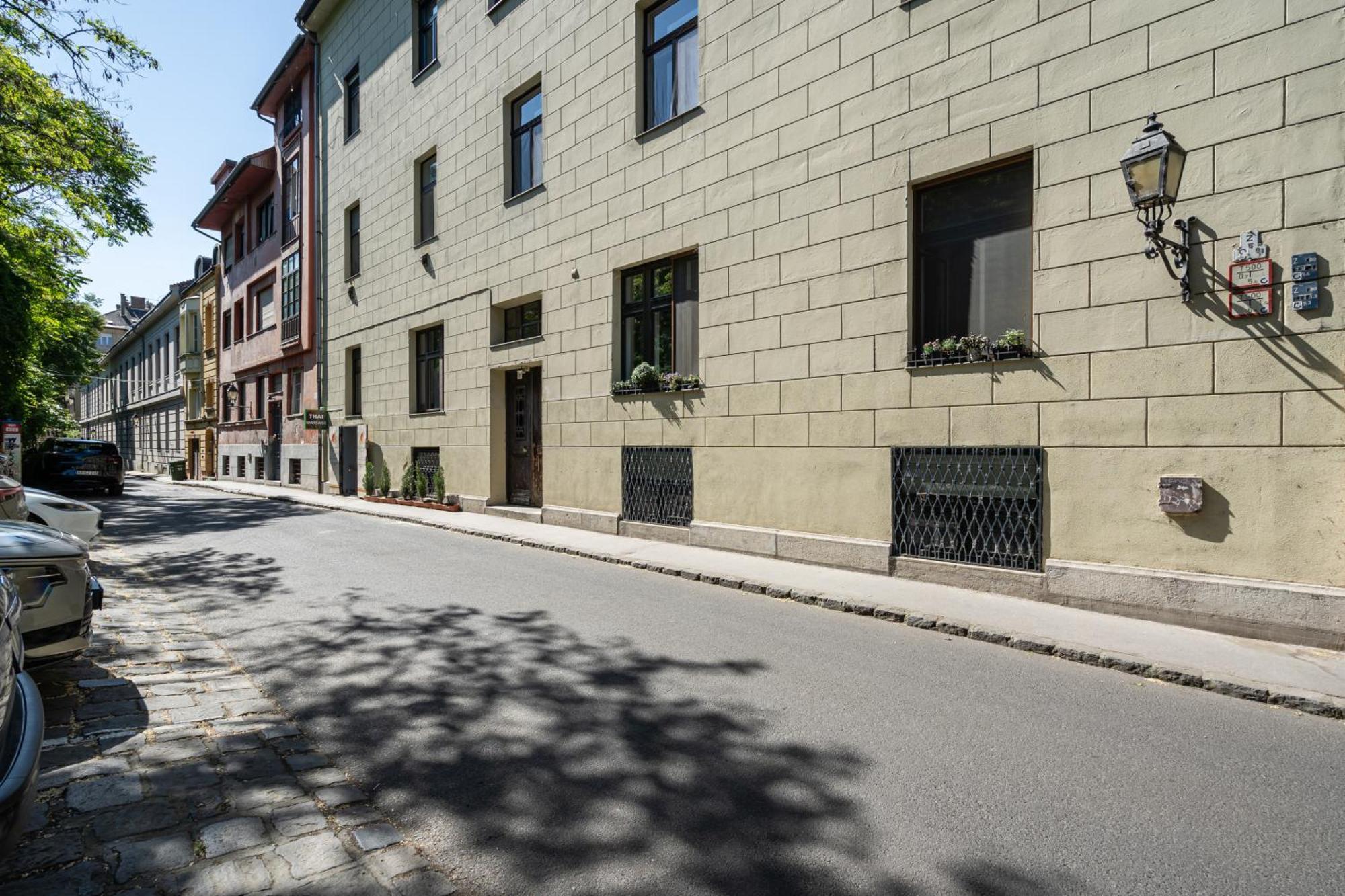 Castle Chainbridge Apartment Budapest Exterior foto